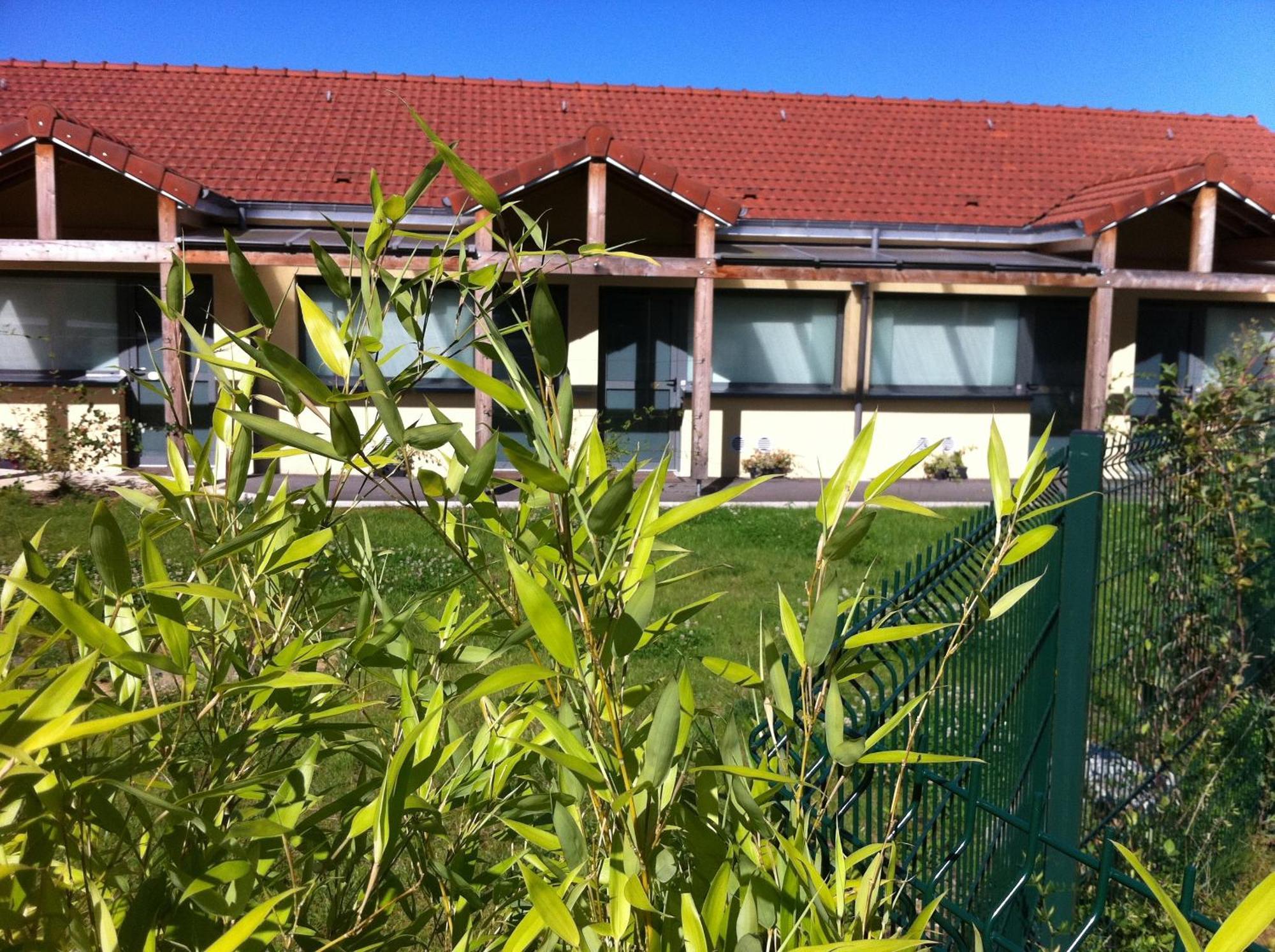 Fasthôtel Le Râle Des Genêts Dun-sur-Meuse Exterior foto